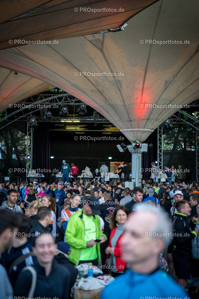 22. ASV Nachtlauf; Koeln, 28.05.25 | Impressionen vom 22. ASV Nachtlauf am 28.05.25 am Tanzbrunnen in Koeln. Foto: BEAUTIFUL SPORTS/Axel Kohring