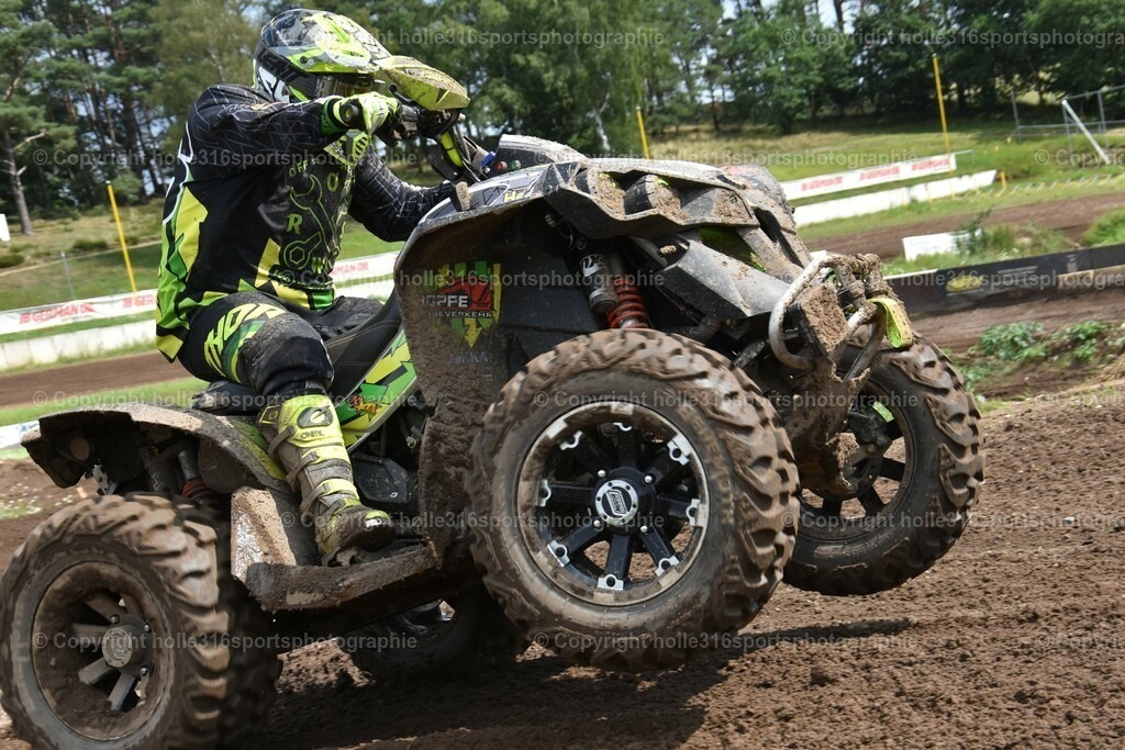 DSC_0553 (2) | Sportfotografie , Motorsport, Motoross, Reitsport, Mointainbike, Enduro,
Landschaft , Outdoor, Eventfotografie, Landschaft, Bilder online bestellen - Realisiert mit Pictrs.com