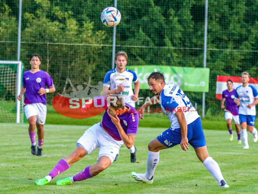 Austria Klagenfurt Amateure - SK Treibach 1-1, Kärntner Liga 2. Runde | Erik Kovac (Austria Klagenfurt Amateure #4) Vahid Muharemovic (SK Treibach #15) Lukas Urnik (SK Treibach #8) Austria Klagenfurt Amateure - SK Treibach 1-1 am 08.08.2023 in Brückl
(Sportplatz), Austria, (Photo by Ernst Krawagner sport-fan.at) - Realisiert mit Pictrs.com