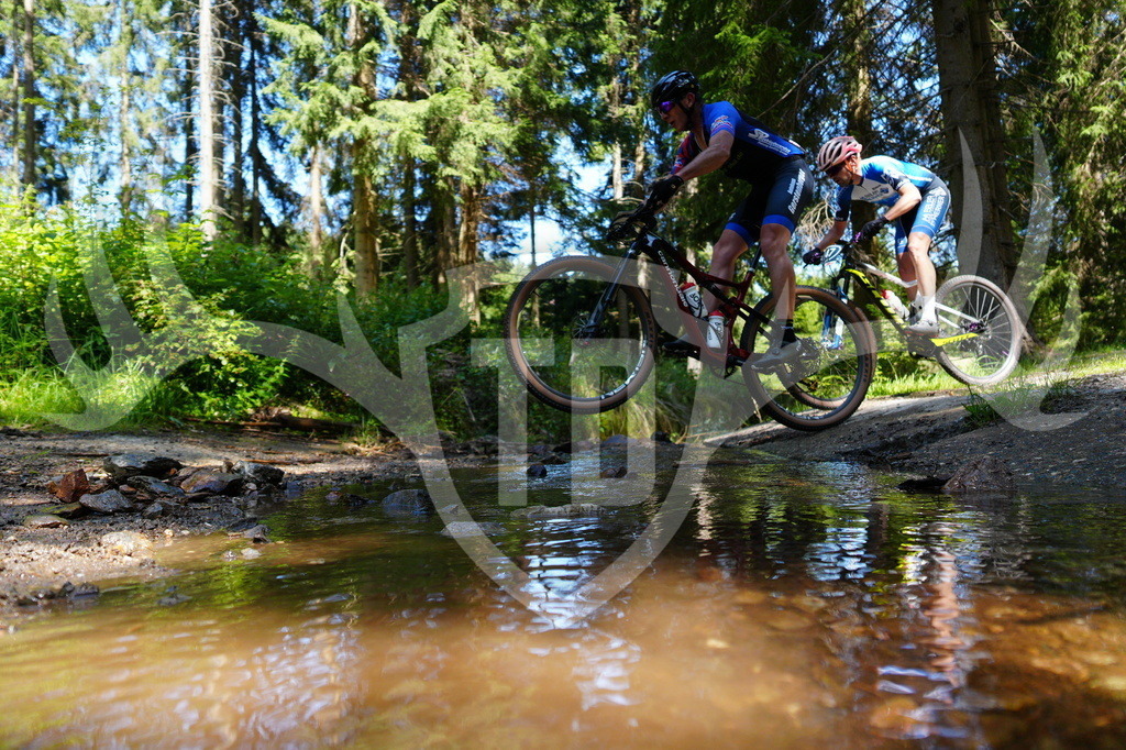 FC604355 | Fotogalerie der Treibjagd im Dunkelwald - Dein MTB Etappenrennen im Erzgebirge - Realisiert mit Pictrs.com