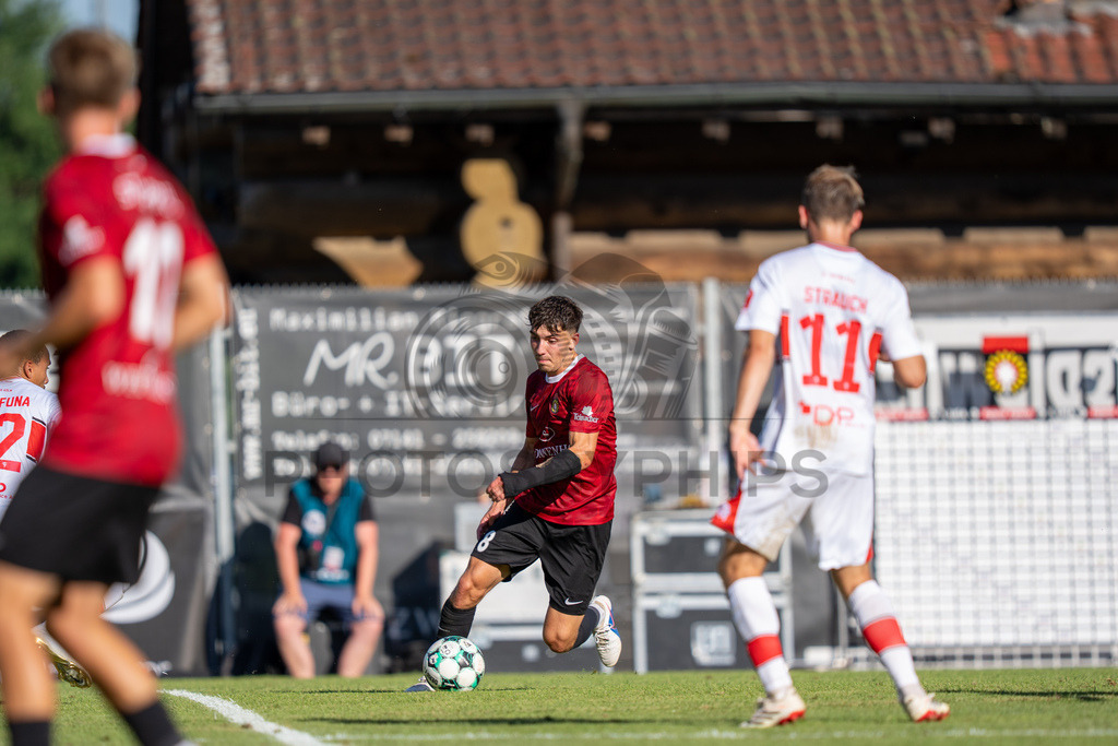 SG Sonnenhof Großaspach vs. Fortuna Köln, Fussball, 3. Liga, 1. Spieltag, 08.08.2026 | Elias Rahn (SG Sonnenhof Großaspach, #08),SG Sonnenhof Großaspach vs. Fortuna Köln, Fussball, 3. Liga, 1. Spieltag, 08.08.2026,DFB regulations prohibit any use of photographs as image sequences and/or quasi-video