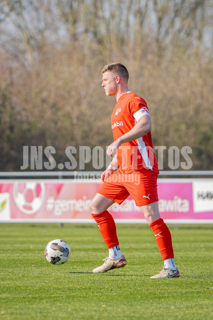 Fußball I Herren I Saison 2025-2026 I Bezirksliga Weser-Ems 4 I 24. Spieltag I VFL Oythe - SV Thüle I 220005.03.2026 | jns.sportfotos - Realisiert mit Pictrs.com