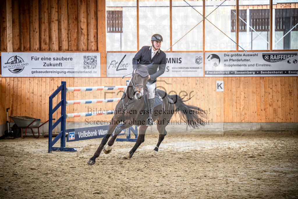 DOS_2517 | Entdecke hochwertige Reitturnierfotos von Foto Oger. Professionell, emotional und authentisch – jetzt Lieblingsmomente im Shop bestellen.Deutschlandweite Turnierfotografie. - Realisiert mit Pictrs.com