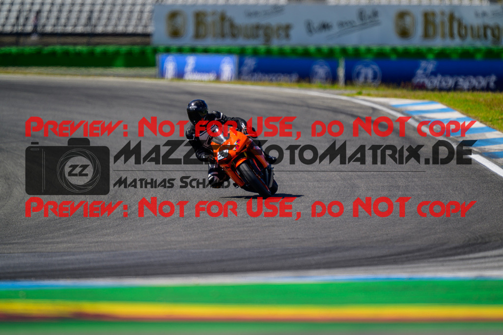 MaZZes_FotoMatrix_240615_6007705_4020 | ROT