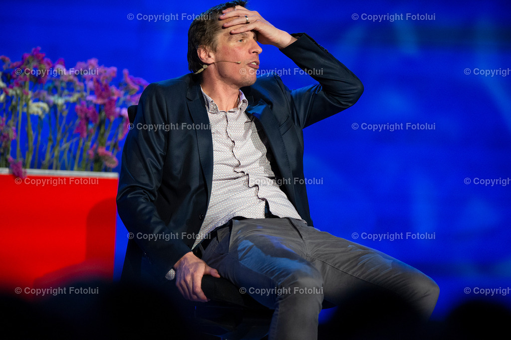 OBERBANK_56 | EIN DANK AN DIE PFLEGEKRAEFTE KABARETT MIT KLAUS ECKEL 02.06.2022 OBERBANK DONAU-FORUM LINZ IM BILD: KLAUS ECKEL. FOTO:FOTOLUI/OBERBANK