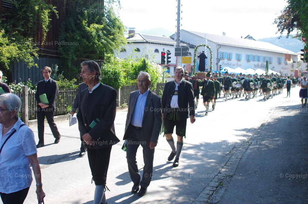 IMGP4076 | fotografiert von Axel PollmannLeonhardi Wallfahrt Benediktbeuern und Murnau, Fronleichnam, Fasching, Landschaft im Loisachtal und Benediktbeuern  - Realisiert mit Pictrs.com