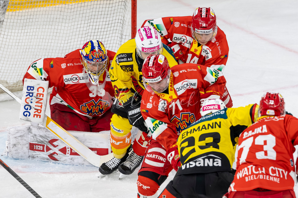 EHCB vs SCB 20260312_wb-4172 | Sportbilder, Sportfotograf, Hochzeits- und Eventfotografin, Flugshows, Portraits und Tiershooting, Aviation, Downhill, Nationalleague, Swissleague, International