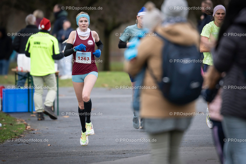 Bonner Nikolauslauf in Bonn, 08.12.2024 | Impressionen vom Bonner Nikolauslauf am 08.12.2024 in Bonn (Freizeitpark Rheinaue). Foto: BEAUTIFUL SPORTS/Axel Kohring