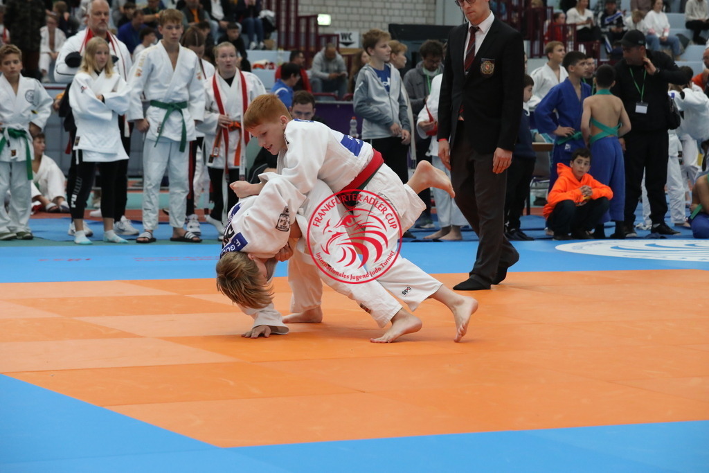 1J7A3008 | Fotos vom Adler Cup - Pictures from Adler Cup

Hier findet Ihr alle Eindrücke und großen Momente der Adler Cup Wochenenden. Here you will find all impressions and great moments of the Adler Cup weekends. - Realisiert mit Pictrs.com