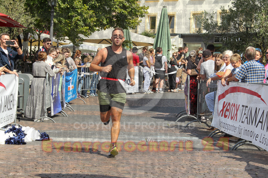 250824_1450_EV4_2274 | Sportfotografie im Rhein-Sieg Kreis, Köln, Bonn, NRW, Rheinland Pfalz, Hessen, etc. Unser Tätigkeitsfeld umfasst den Laufsport vom Volkslauf über den Marathon, Duathlon, Triathon bis zum Ultralauf wie Kölnpfad Ultra oder Schindertrail.