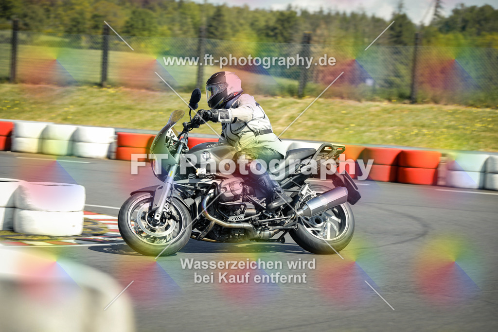 OBK_Mai_Martina_Markus-10496 | Hier findet Ihr Bilder von Touristenfahrten auf der Nürburgring Nordschleife oder von anderen Veranstaltungen die ich besucht habe. Viel Spass beim Durch Schauen 