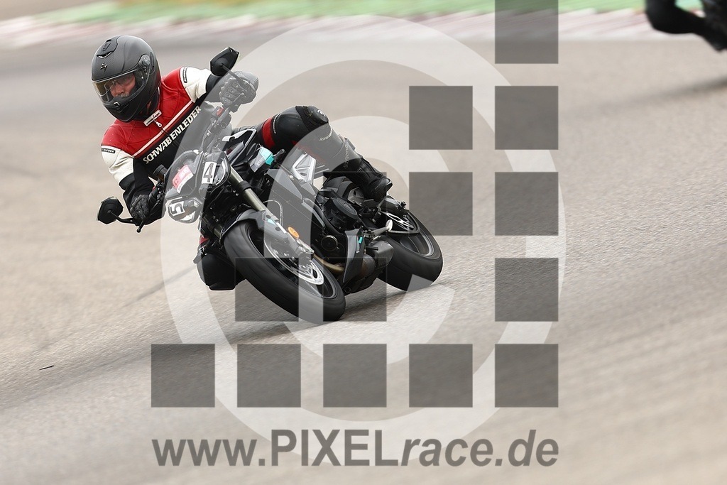 0054-20260531_01238 | Schöne Erinnerungen an spannende Momente - das festzuhalten ist unser Job. PIXELrace.de ist seit 2003 auf den Rennstrecken Europas unterwegs um die Action draußen beim Fahren und die wunderbare Stimmung imm Fahrerlager für euch einzufangen.