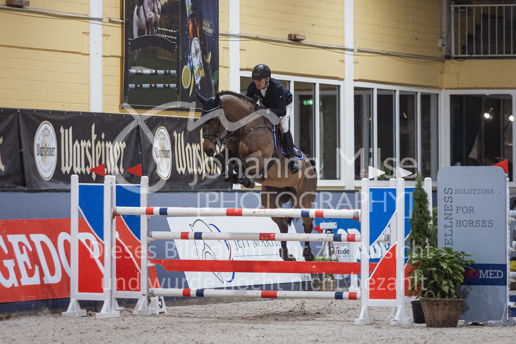 230211_Warstein_S1-StilSpr-394 | Deine schönsten Turniermomente als professionelle Fotos! Entdecke hochwertige Pferdesport-Fotografie im Online-Shop. Jetzt Fotos finden & bestellen!