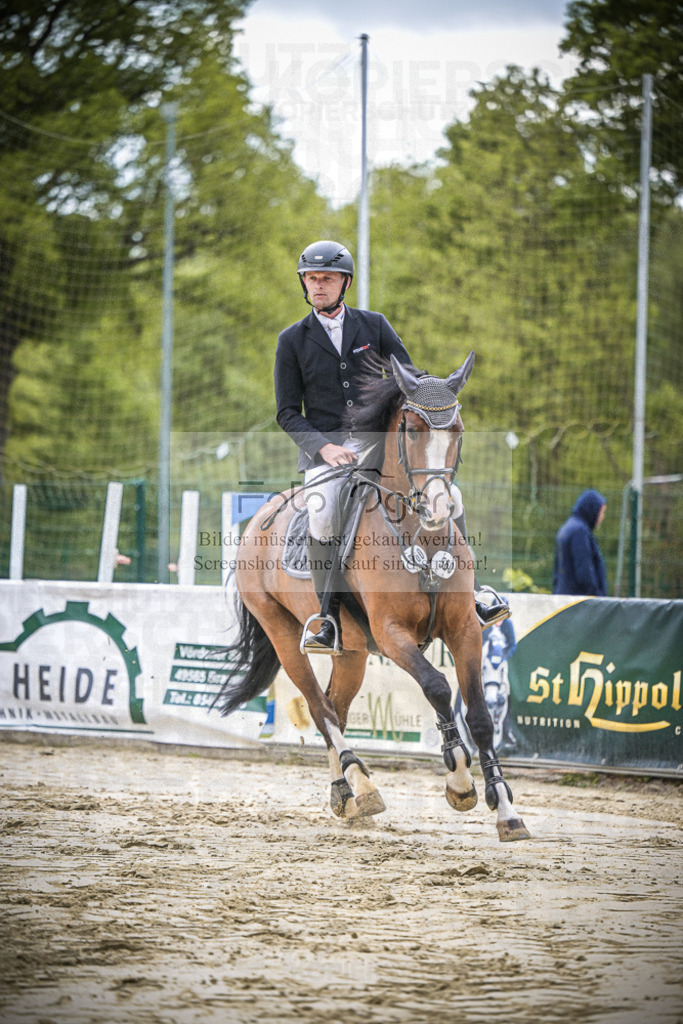 DOS_1157 | Entdecke hochwertige Reitturnierfotos von Foto Oger. Professionell, emotional und authentisch – jetzt Lieblingsmomente im Shop bestellen.Deutschlandweite Turnierfotografie. - Realisiert mit Pictrs.com