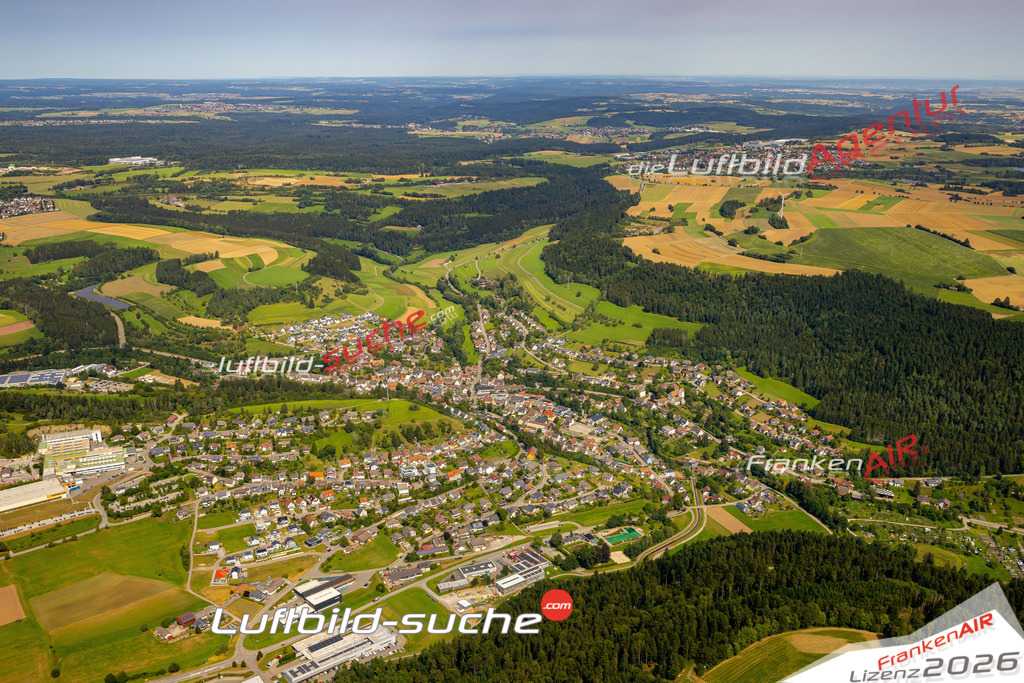 Das Luftbild zeigt :  Glatten - Die Luftaufnahme wurde 2024 vom UL-Flugzeug aus erstellt ( keine Drohne ) - Hochauflösende Luftaufnahme - Für grossformatige Ausdrucke geeignet. Die Geschenkidee !Mit Lizenz und Bildrechte bestellbar