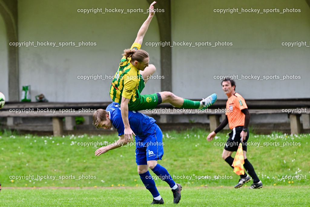 WSG Radenthein vs. Union Matrei | Flugeinlage, #3 Max Unterwandling WSG Radenthein, #22 Thomas Riepler Union Matrei, WSG Radenthein vs. Union Matrei, WSG Radenthein vs. Union Matrei am 26.04.2025 in Radenthein (Sportplatz Radenthein), Austria, (Photo by Bernd Stefan)