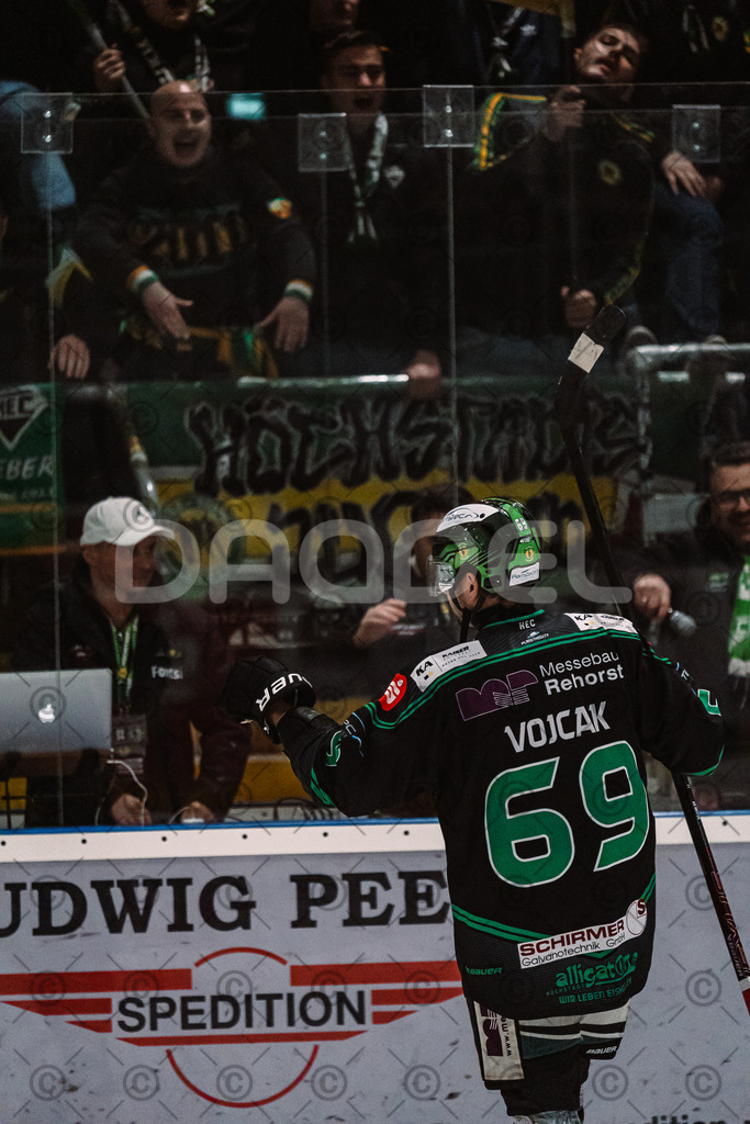 Alligators_vs_Erding_12_12_2025-213 | Höchstadt Alligators Fotogalerie: Eishockey-Action aus Franken. Professionelle Spielfotos, Portraits & Stadionbilder zum Download. Jetzt entdecken! - Realisiert mit Pictrs.com