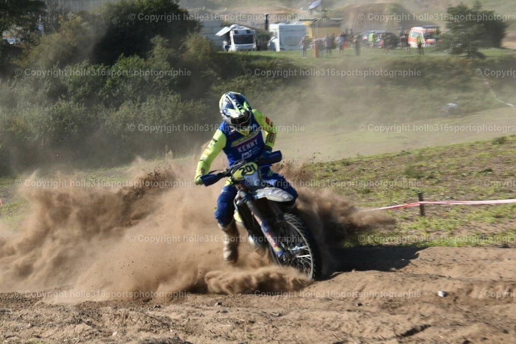 DSC_0322 | Sportfotografie , Motorsport, Motoross, Reitsport, Mointainbike, Enduro,
Landschaft , Outdoor, Eventfotografie, Landschaft, Bilder online bestellen - Realisiert mit Pictrs.com