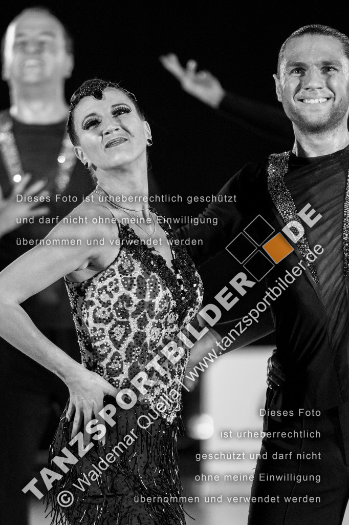 20250503-10219 | Hier finden Sie Tanz Bilder vom Latein und Standard Formationen tanzen. Sportbilder vom Tanzsport. Schöne Fotos und von Weltmeisterschaft, Europameisterschaft, Bundesliga, Regionalliga, Oberliga und Landesliga sowie von GOC Stuttgart, DanceComp, WM Bremen