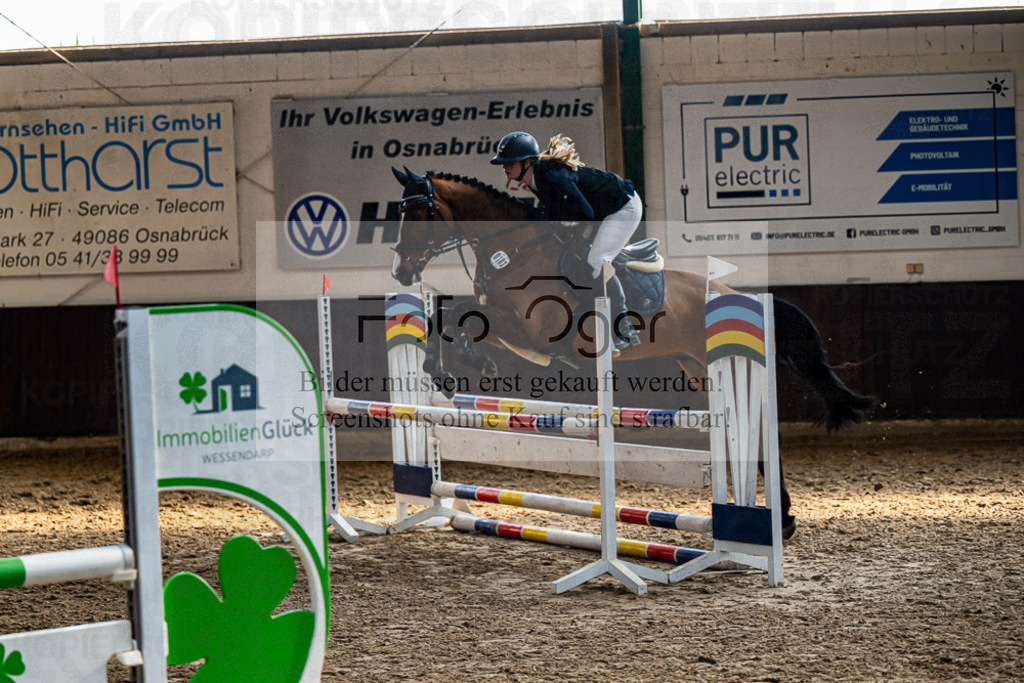 20240308-DOS_3157 | Entdecke hochwertige Reitturnierfotos von Foto Oger. Professionell, emotional und authentisch – jetzt Lieblingsmomente im Shop bestellen.Deutschlandweite Turnierfotografie. - Realisiert mit Pictrs.com
