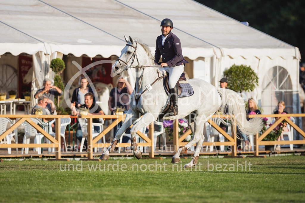 220714_LC_A2-Spr-969 | Deine schönsten Turniermomente als professionelle Fotos! Entdecke hochwertige Pferdesport-Fotografie im Online-Shop. Jetzt Fotos finden & bestellen!