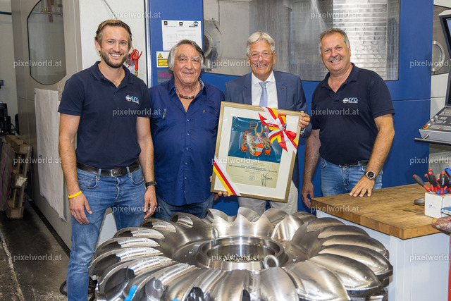 Verleihung des Kärntner Landeswappen an die Firma EFG | Bildershop von pixelworld.at - Realisiert mit Pictrs.com