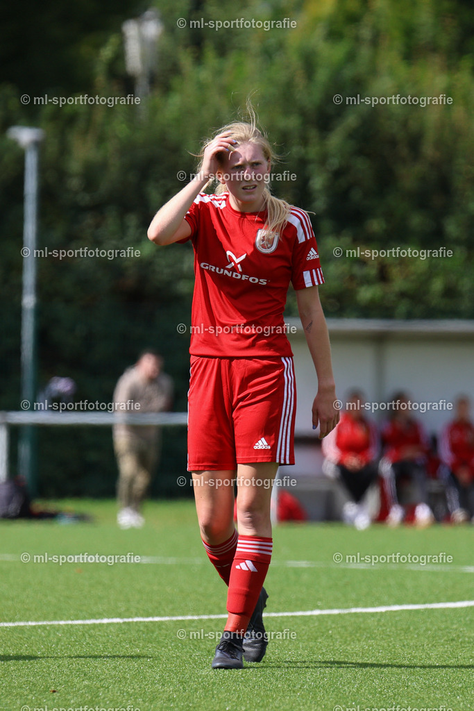 Fußball I Frauen I Saison 2025/2026 I Oberliga Schleswig-Holstein I 2. Spieltag I SV Wahlstedt - SV Frisia 03 Risum-Lindholm | ml-sportfotografie - Realisiert mit Pictrs.com