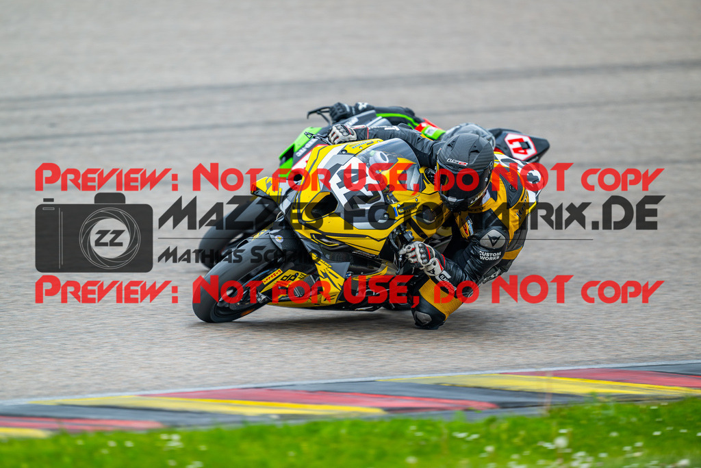 MaZZes_FotoMatrix_240504_6007705_3335 | STK1000