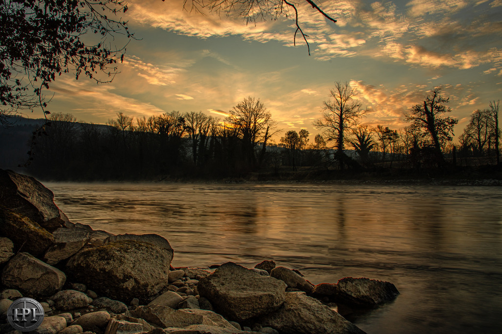 Sunrise | Sonnenaufgang an der Reuss - Realisiert mit Pictrs.com