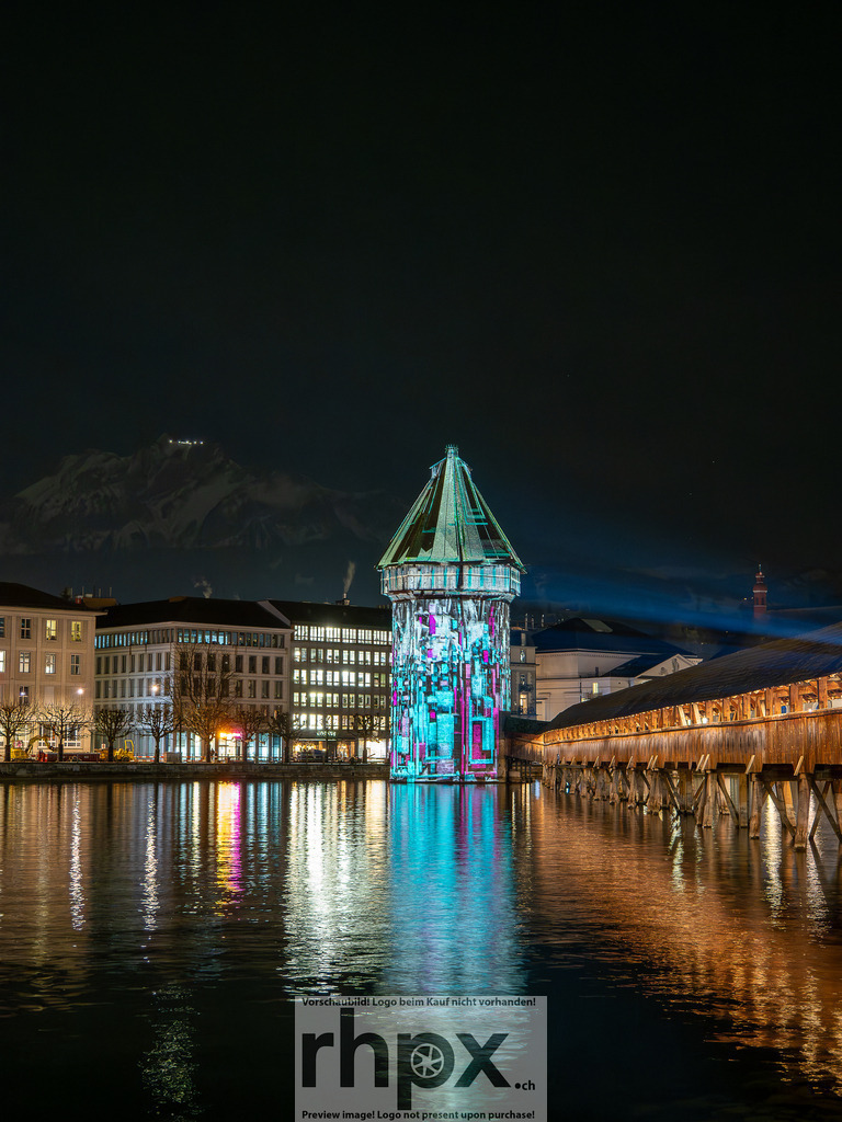 Lilu 2026 Kapellbrücke | Stimmungsvolle Fotokunst aus Luzern. Erlebe den Pilatus, den See und die Stadt Luzern in exklusiven Aufnahmen in der Fotogalerie & Shop. - Realisiert mit Pictrs.com