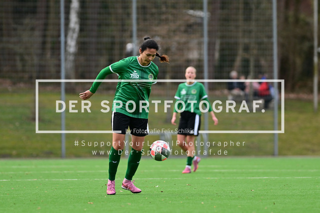 Fußball I Frauen I Saison 2025-2026 I Kreisliga I 17. Spieltag I HNT - Harburger TB II I 122768 | Der Sportfotograf. - Realized with Pictrs.com