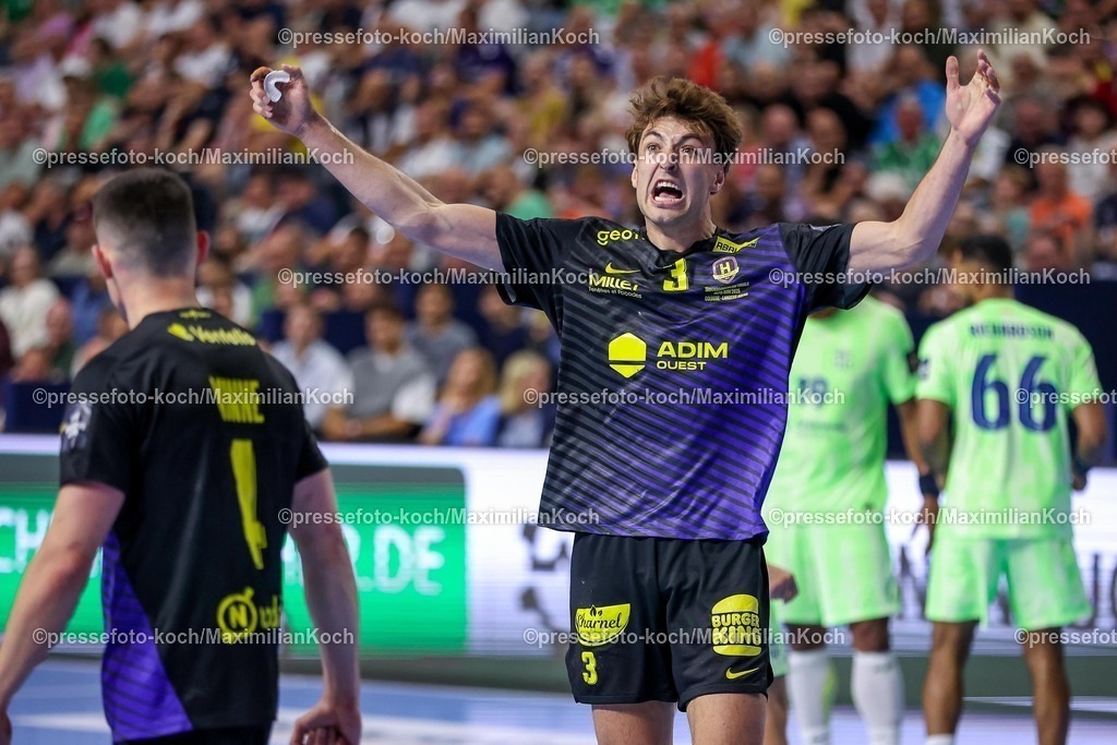 KoeEHF15062501001 | 15.06.2025, Handball, Spiel um Platz 3, TruckScout24 EHF FINAL4, LANXESS arena Köln, HBC Nantes - FC Barcelona: Thibaud Briet (HBC Nantes FRA #03) jubelnd auf dem Spielfeld 