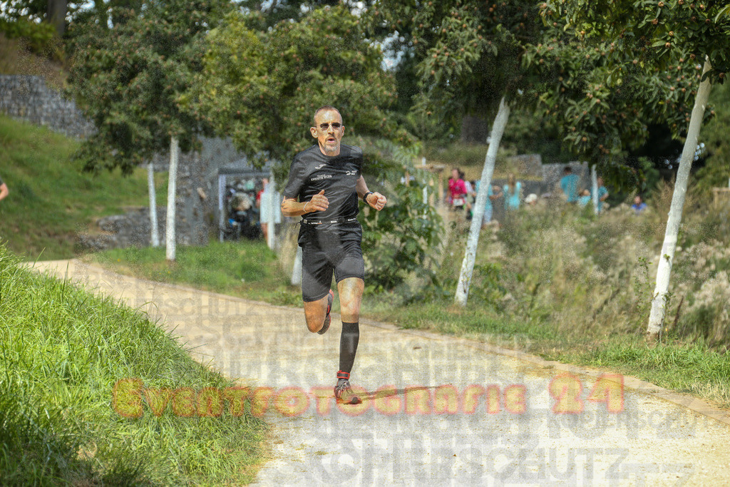 250824_1254_EX1_0891 | Sportfotografie im Rhein-Sieg Kreis, Köln, Bonn, NRW, Rheinland Pfalz, Hessen, etc. Unser Tätigkeitsfeld umfasst den Laufsport vom Volkslauf über den Marathon, Duathlon, Triathon bis zum Ultralauf wie Kölnpfad Ultra oder Schindertrail.