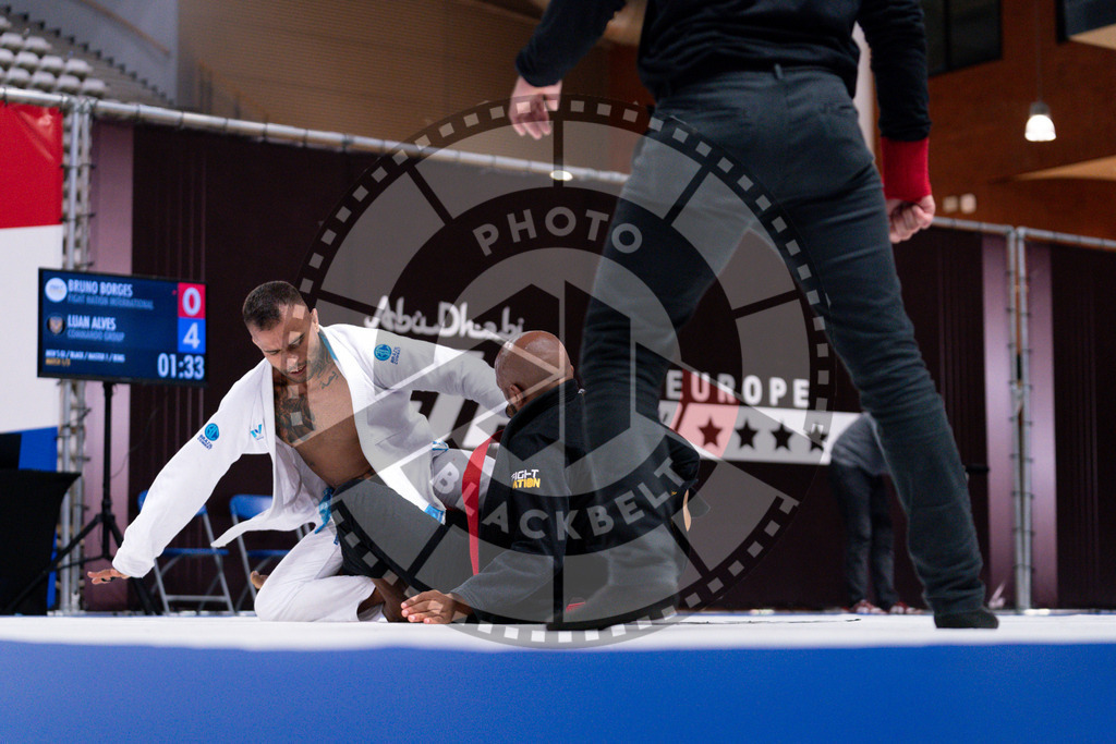 20241013PBB4283 | Athletes compete during the AJP Tour Europe Continental Jiu-Jitsu Amateurs & Masters Championship on October 13, 2024 in Almere near Amsterdam, Netherlands. © Chiara Dazi / photoblackbelt