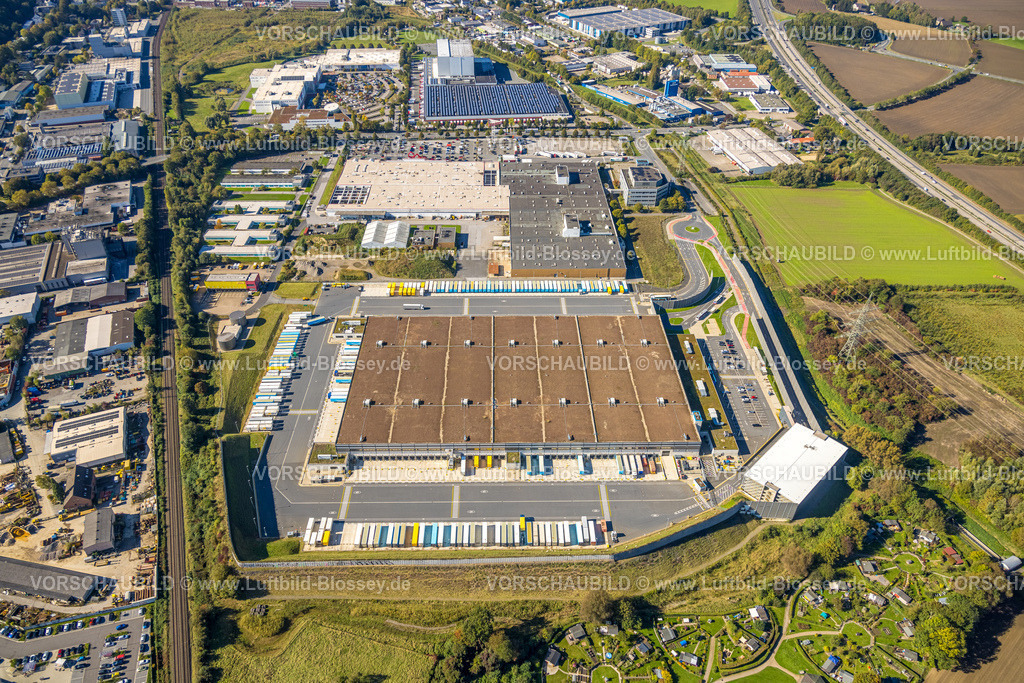 Witten241000292 | Luftbild, Amazon Logistik mit Container Parkplatz im Gewerbegebiet Brauckstraße, hinten Bauhaus Baumarkt und Ostermann Einrichtungszentrum, Rüdinghausen, Witten, Ruhrgebiet, Nordrhein-Westfalen, Deutschland