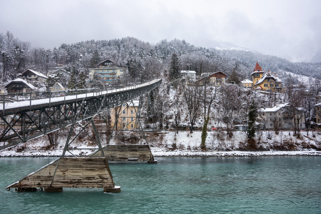 Alte Brücke | Die alte Brücke der alten Hungerburgbahn mit Mühlau im Hintergrund