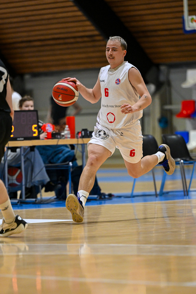 gml_014 | Fotos von Basketballspielen aus dem Raum NRW fotografiert von Gero Mueller-Laschet und Daniel Schaefer - Realisiert mit Pictrs.com