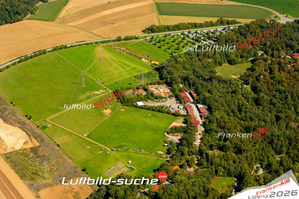 Das Luftbild zeigt : Wildpark Bad Mergentheim - Die Luftaufnahme wurde 2023 vom UL-Flugzeug aus erstellt ( keine Drohne ) - Hochauflösende Luftaufnahme - Für grossformatige Ausdrucke geeignet. Die Geschenkidee !Mit Lizenz und Bildrechte bestellbar
