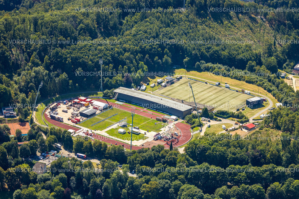 Luedenscheid250813844 | Luftbild, Baustelle und Umbau des Nattenberg-Stadions, Rot-Weiß Lüdenscheid, Lüdenscheid-Stadt, Lüdenscheid, Sauerland, Nordrhein-Westfalen, Deutschland