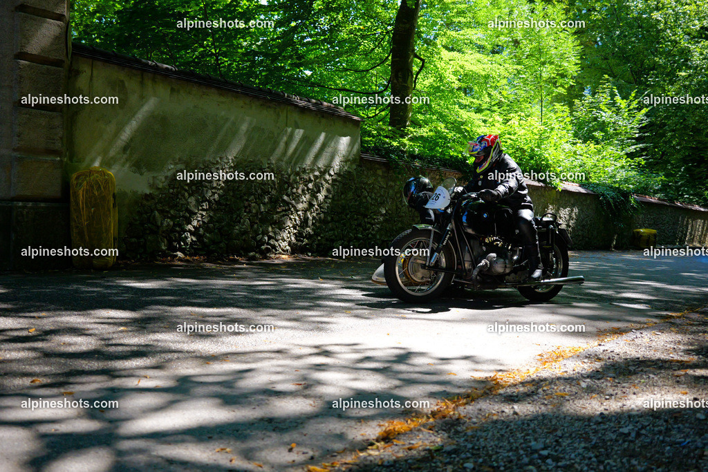 P1026480 | Erleben Sie atemberaubende, hochqualitative Fotos Ihrer Fahrt entlang der malerischen Alpenstraßen. Besuchen Sie alpineshots.com, um professionelle Aufnahmen Ihrer unvergesslichen Reise zu finden und zu kaufen - Realisiert mit Pictrs.com