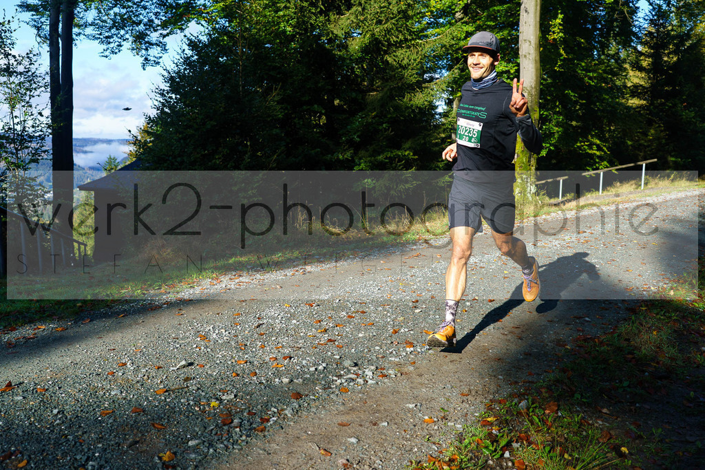 Herbstlauf 2024 | Rennsteig-Herbstlauf von Neuhaus am Rennweg nach Masserberg am 6. Oktober 2024