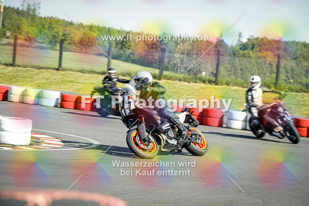 OBK_Mai_Volker_Adam-10320 | Hier findet Ihr Bilder von Touristenfahrten auf der Nürburgring Nordschleife oder von anderen Veranstaltungen die ich besucht habe. Viel Spass beim Durch Schauen 