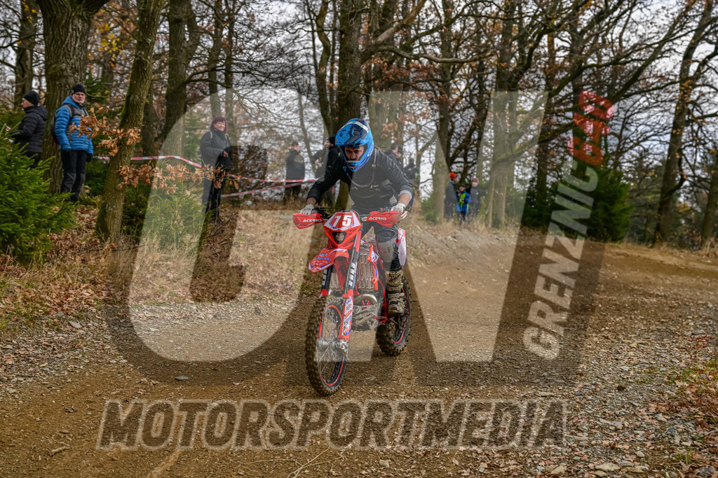 NZ8_5949 | grenznic640