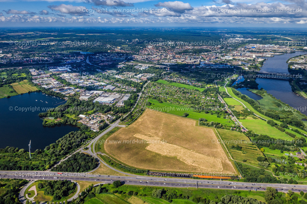 Hamburg_Harburg_Gewerbegebiet_Neuländerstrasse_ELS_1498050823 | HAMBURG 05.08.2023 Gewerbegebiet und Erschließungsgebiet Neuländer Wettern an der A1 AS Hamburg-Harburg im Ortsteil Harburg in Hamburg, Deutschland. // Neulaender Wettern commercial area and development area on the A1 AS Hamburg-Harburg in the Harburg district in Hamburg, Germany. Foto: Martin Elsen
