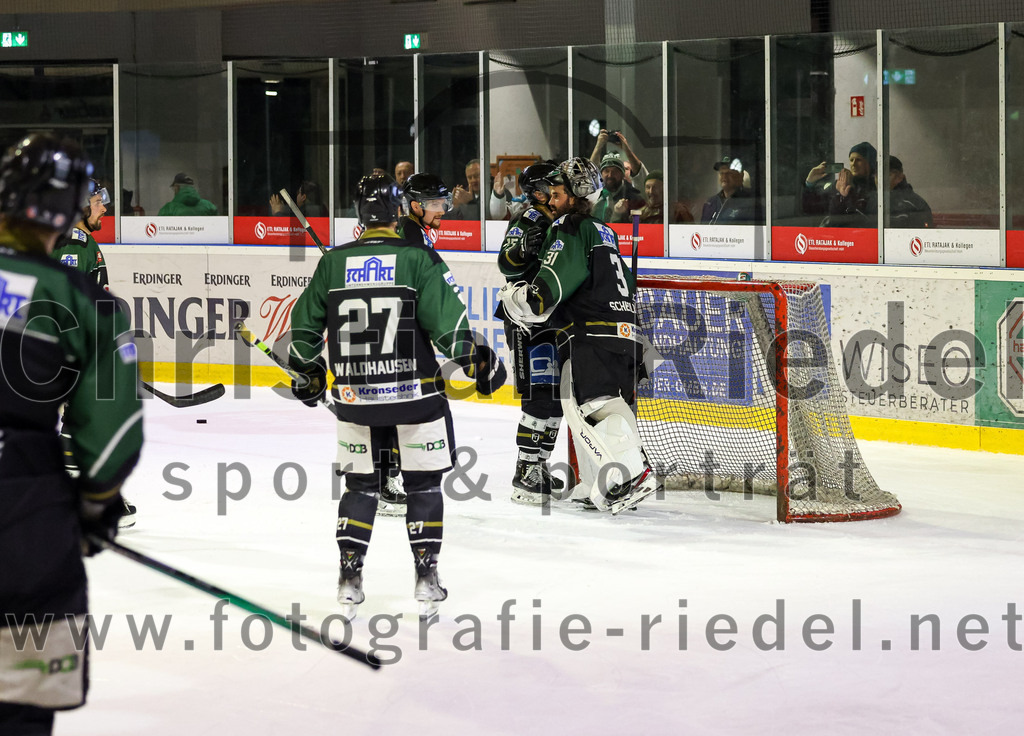 2023-03-10_152_TSV_Erding_gegen_TEV_Miesbach | Erding, Deutschland, 10.03.2023:
Eishockey, Bayernliga Playoffs 2022 / 2023, Halbfinale, TSV Erding gegen TEV Miesbach, Endergebnis: 2:0

Foto: Christian Riedel / fotografie-riedel.net