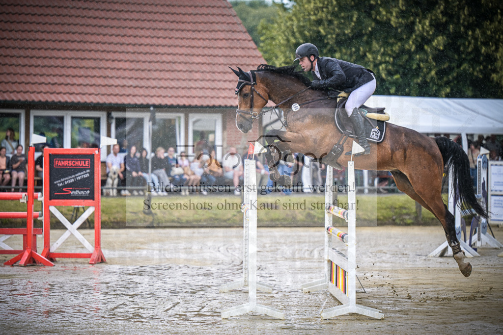 DOS_1372 | Entdecke hochwertige Reitturnierfotos von Foto Oger. Professionell, emotional und authentisch – jetzt Lieblingsmomente im Shop bestellen.Deutschlandweite Turnierfotografie. - Realisiert mit Pictrs.com
