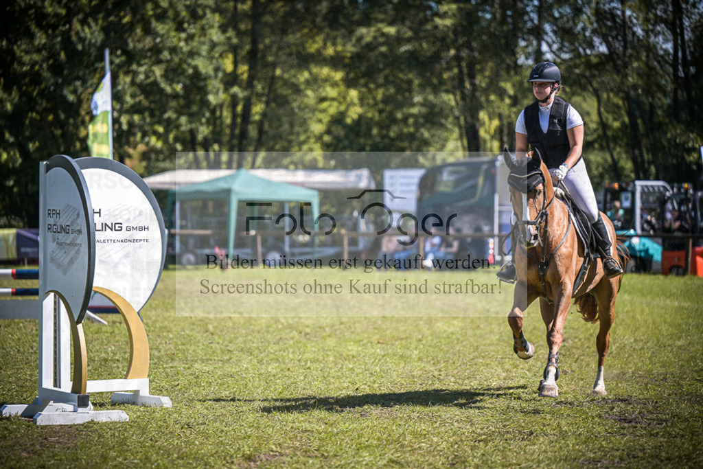 DOS_0103 | Entdecke hochwertige Reitturnierfotos von Foto Oger. Professionell, emotional und authentisch – jetzt Lieblingsmomente im Shop bestellen.Deutschlandweite Turnierfotografie. - Realisiert mit Pictrs.com