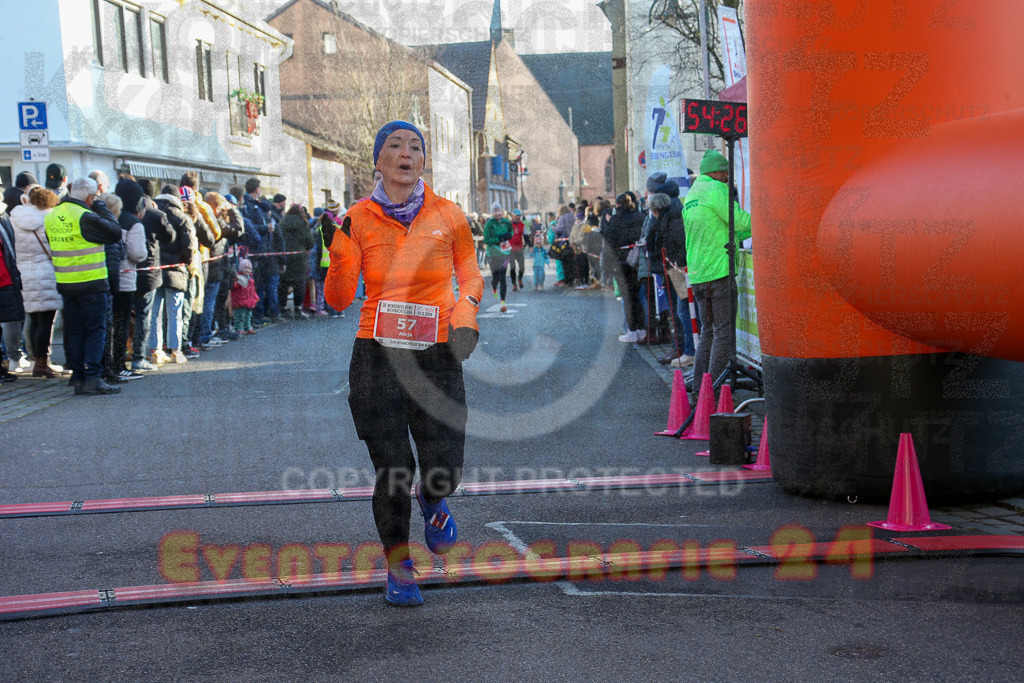 241201_1230_EX1_2422 | Sportfotografie im Rhein-Sieg Kreis, Köln, Bonn, NRW, Rheinland Pfalz, Hessen, etc. Unser Tätigkeitsfeld umfasst den Laufsport vom Volkslauf über den Marathon, Duathlon, Triathon bis zum Ultralauf wie Kölnpfad Ultra oder Schindertrail.