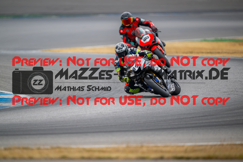 MaZZes-Fotomatrix-20260809-578477 | R1