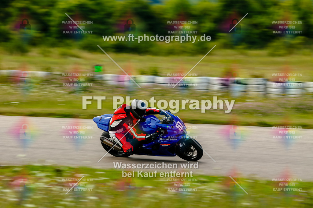 Chambley Juli-0100 | Hier findet Ihr Bilder von Touristenfahrten auf der Nürburgring Nordschleife oder von anderen Veranstaltungen die ich besucht habe. Viel Spass beim Durch Schauen 